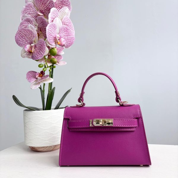 Roz fucshia
